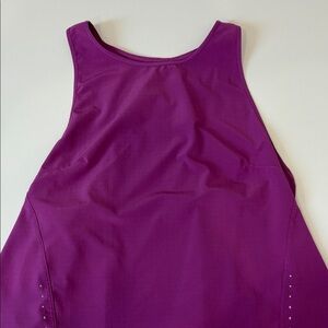 Lululemon lightweight stretch running tank top